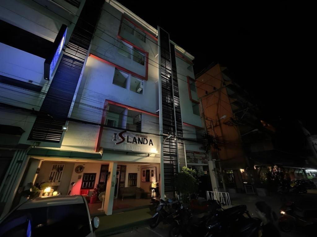 Cocoon Islanda Hotel